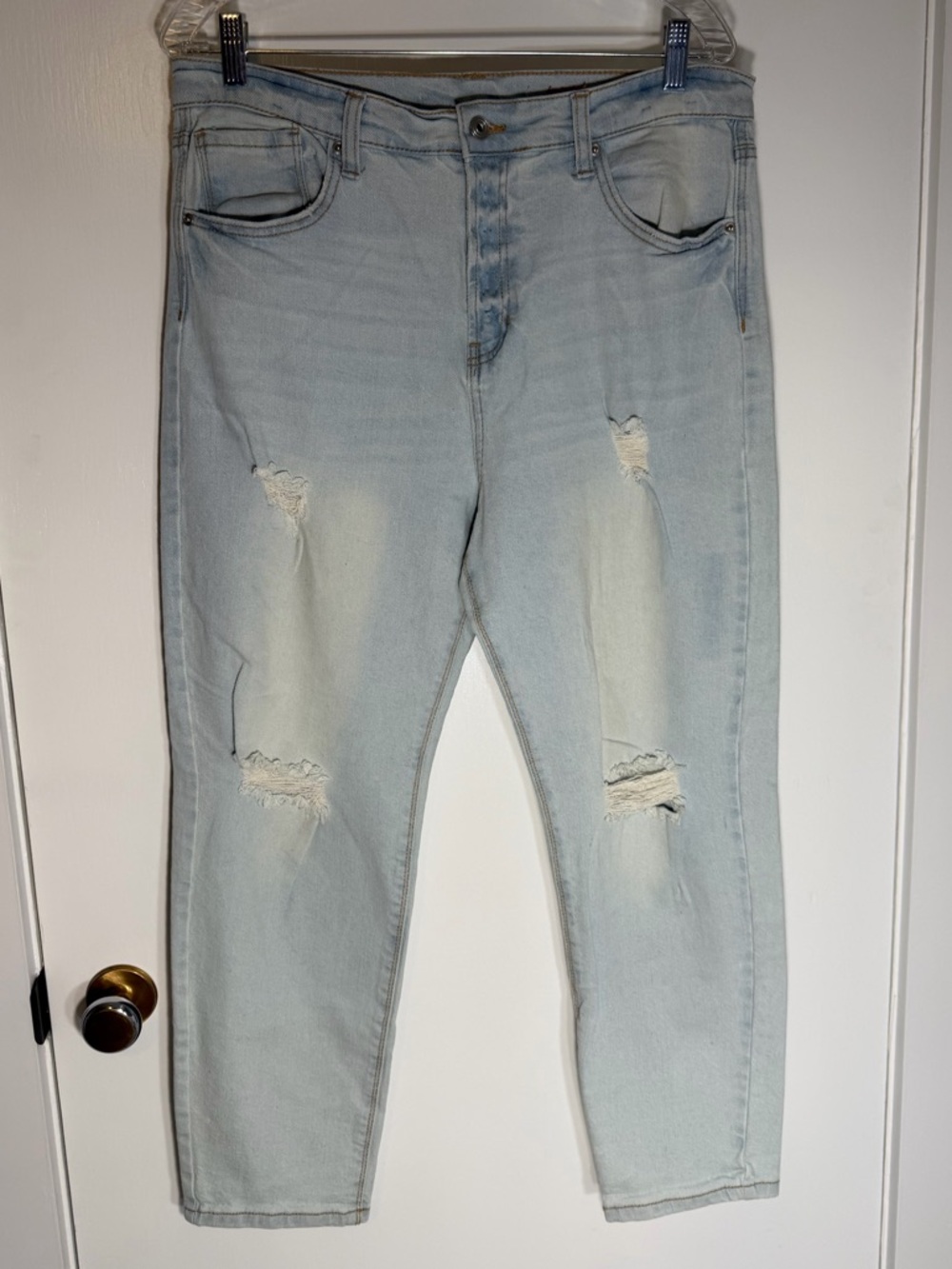 MUM Light Wash Distressed Jeans High Rise Sz 13/31